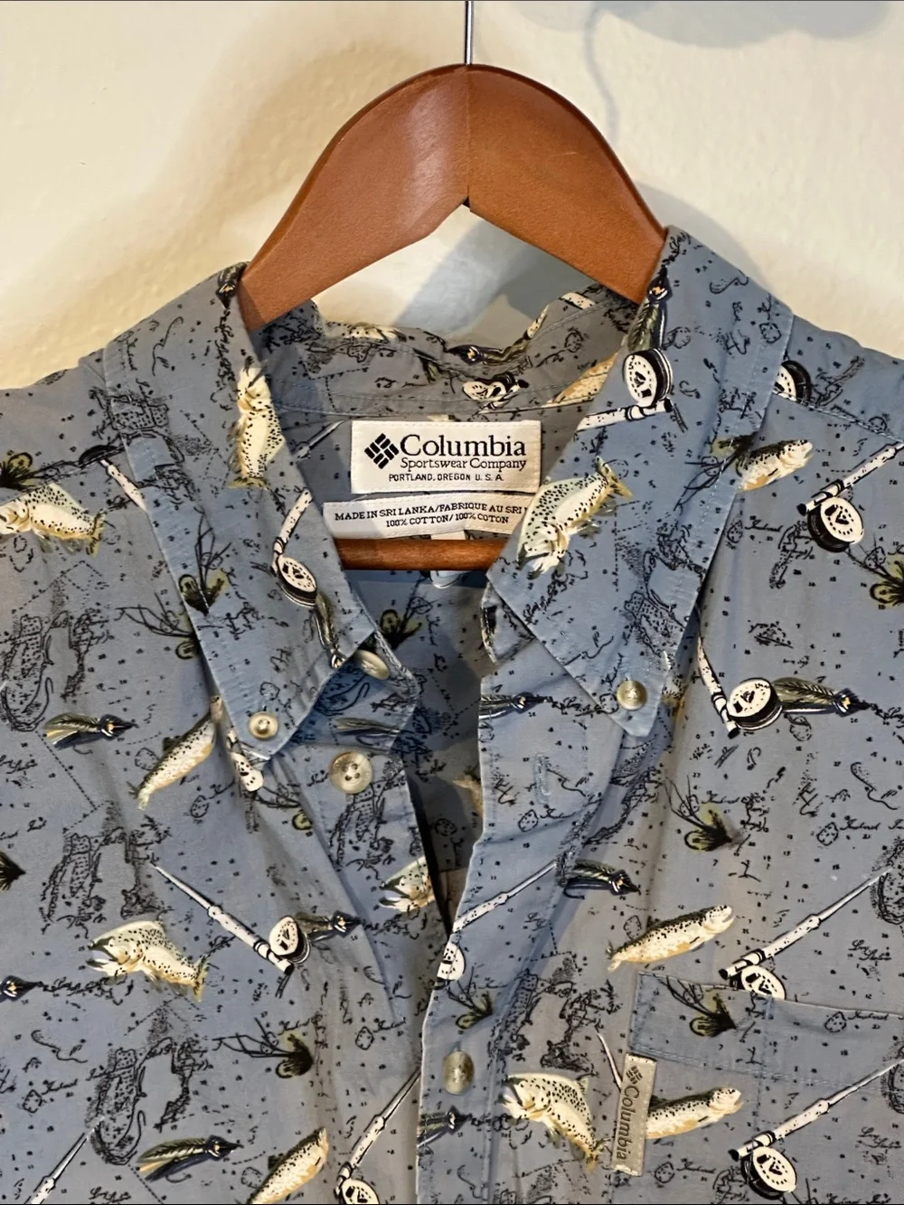 VTG 100% Cotton Columbia Men’s Short-Sleeve Button-Down Shirt